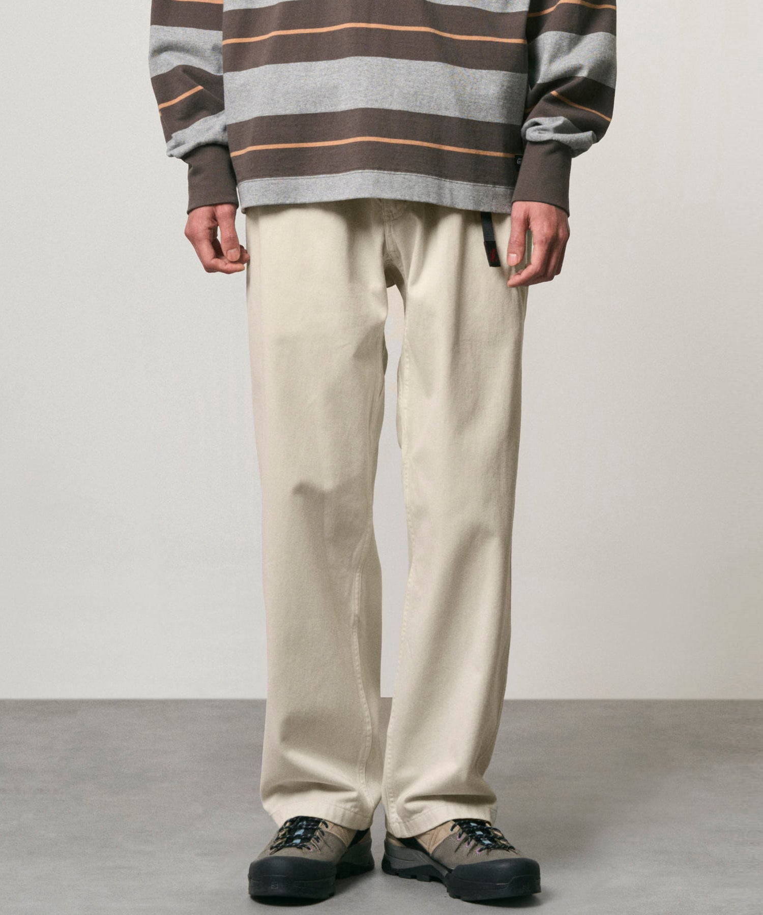G102-OGT_GREIGE_fitting_M1
