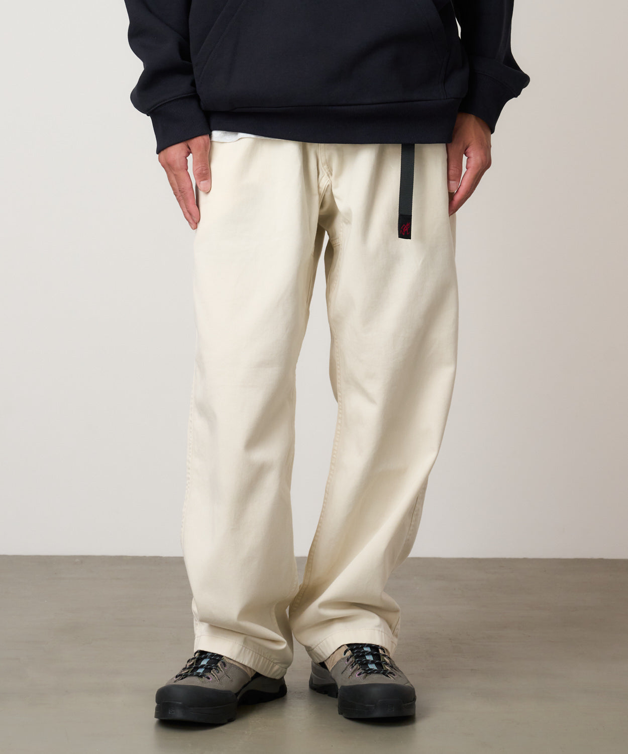 G116-OGT_GREIGE_fitting_M2