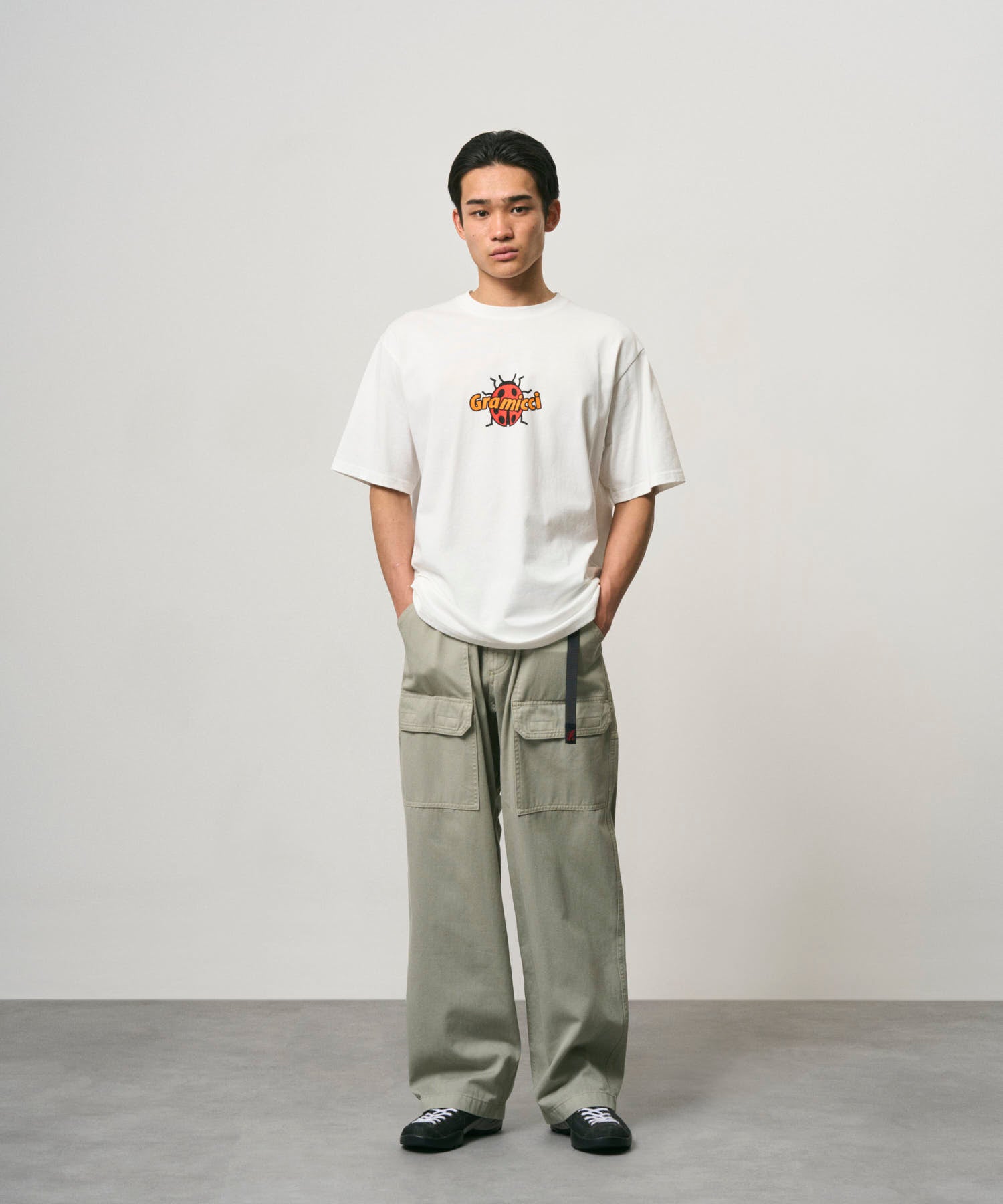 G6FM-T084_WHITE_fitting_M2