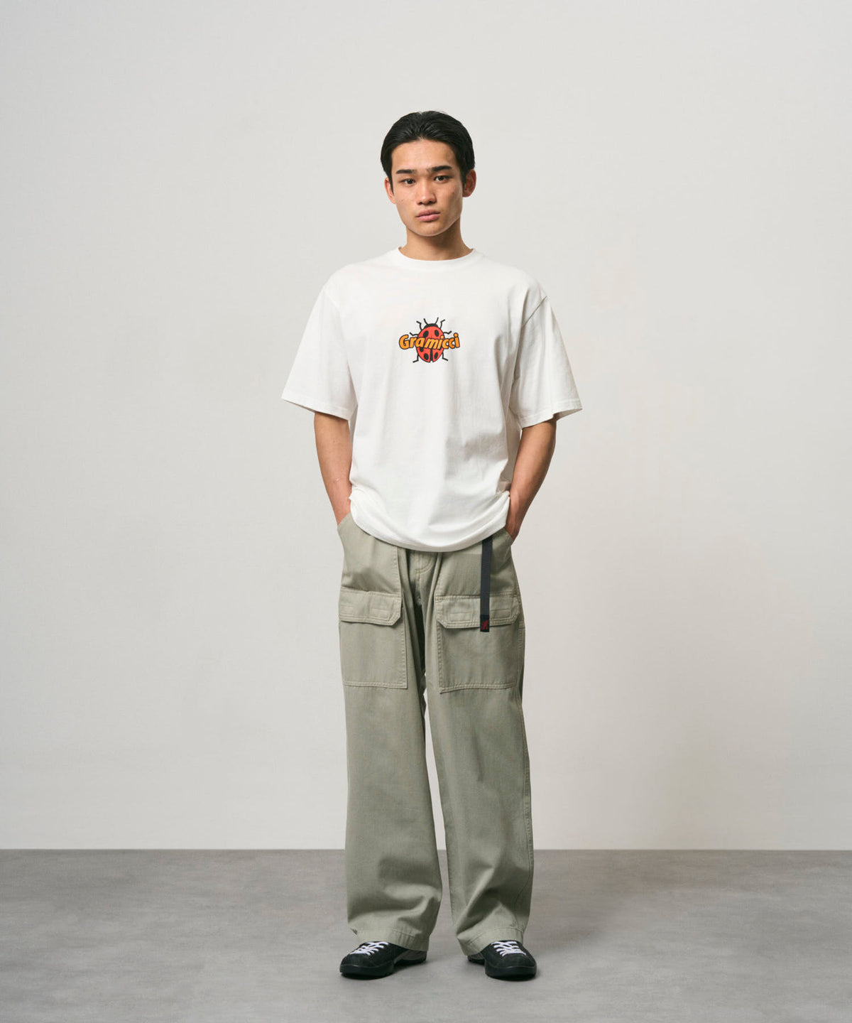 G6FM-T084_WHITE_fitting_M2