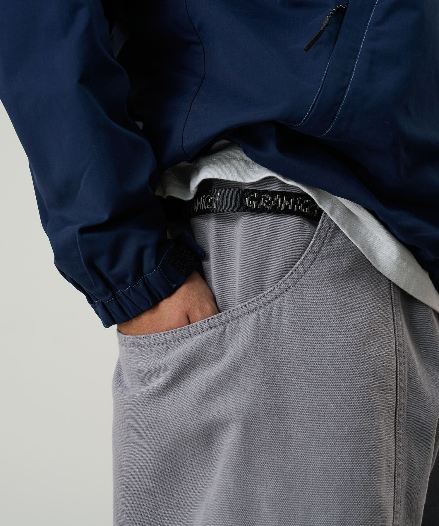 G6SM-P003-D_NATURALDYEDGREY_fitting_M6