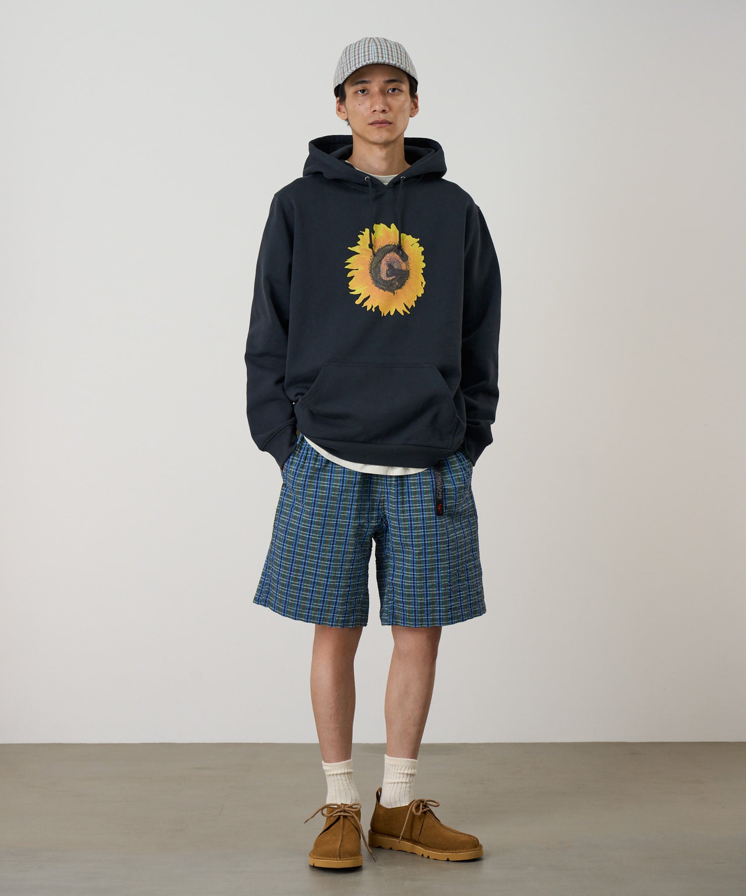 G6SM-P022_MULTISTRIPE_fitting_M1