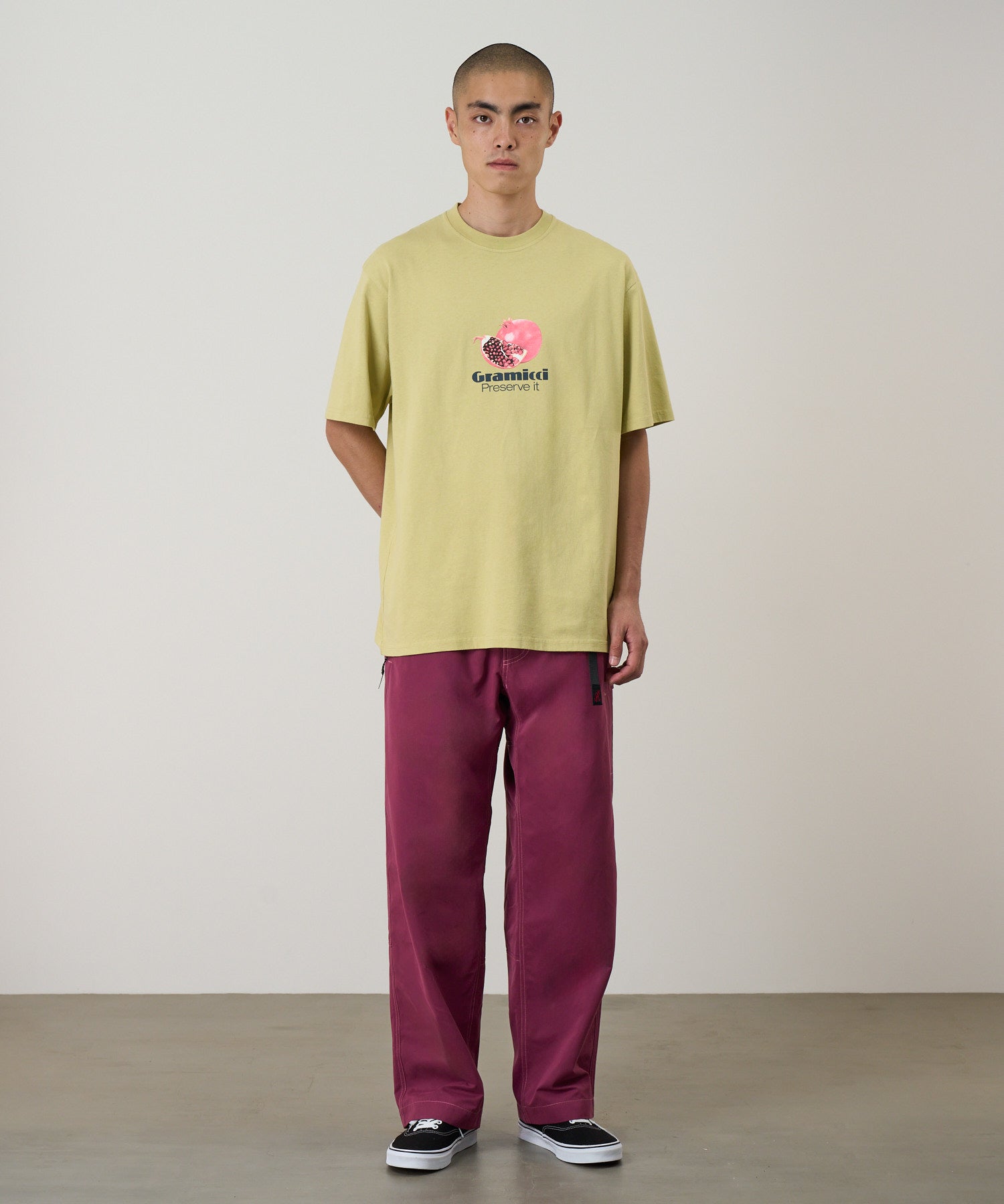 G6SM-P044_BURGUNDY_fitting_M1