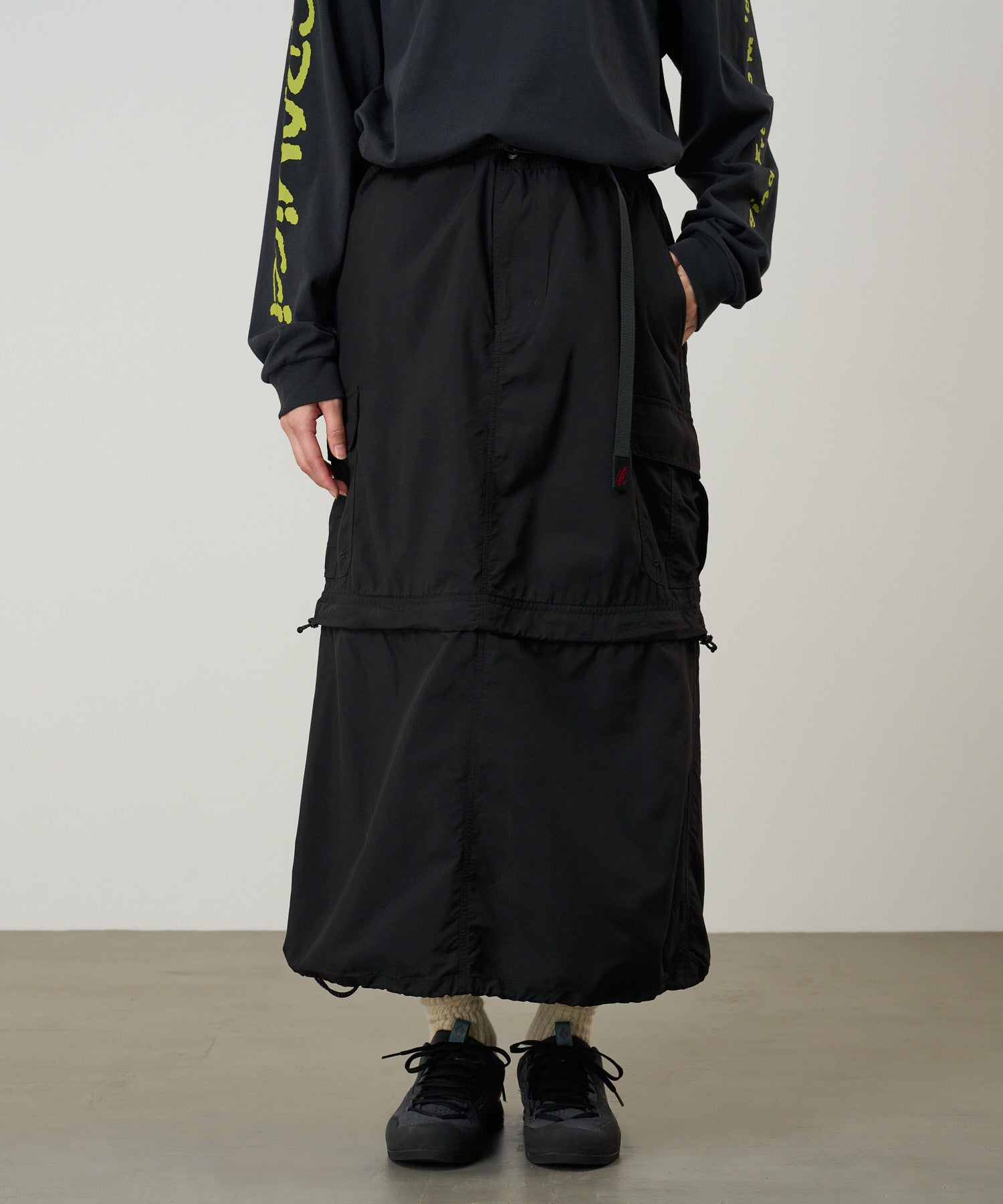 G6SW-SK041_BLACK_fitting_W2