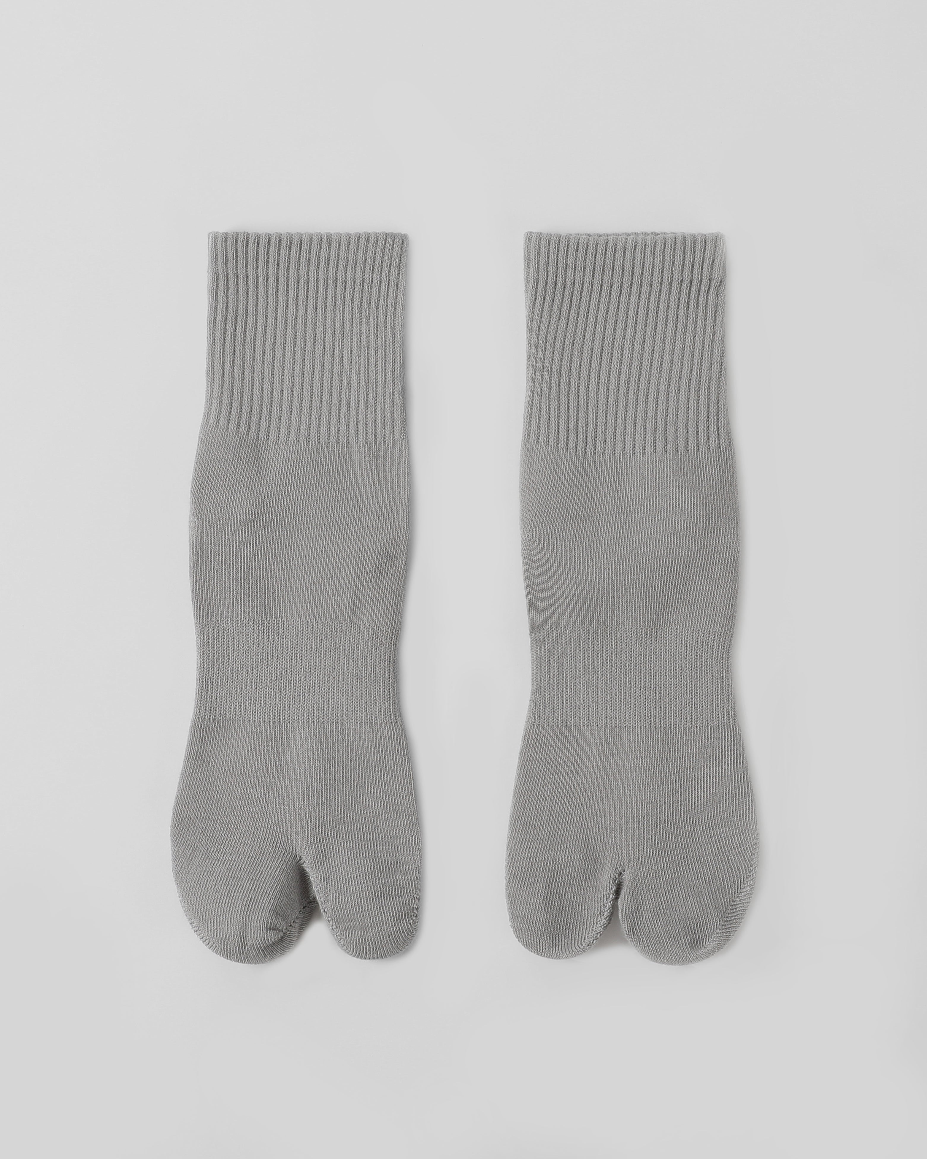 GREY_TABISOCK_FLAT