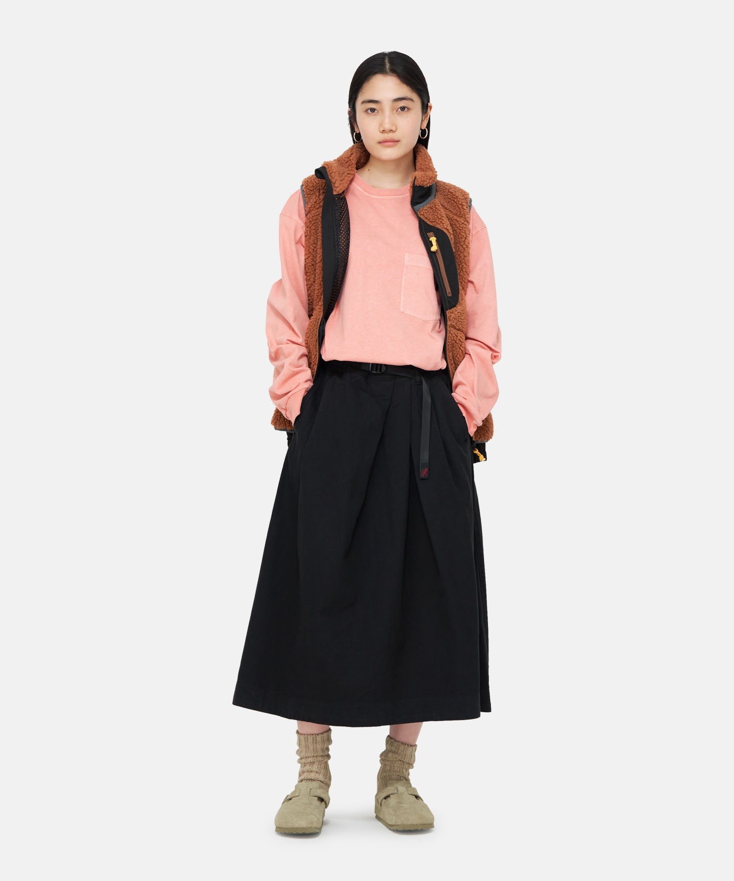GWSK5-SAU007_BLACK_fitting_W1