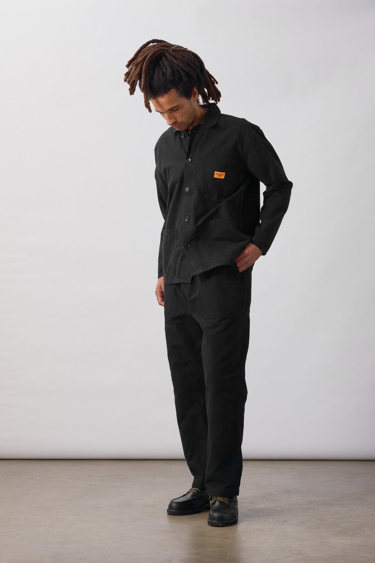 SW009-ClassicChoreShirt-Black-1-OnModel
