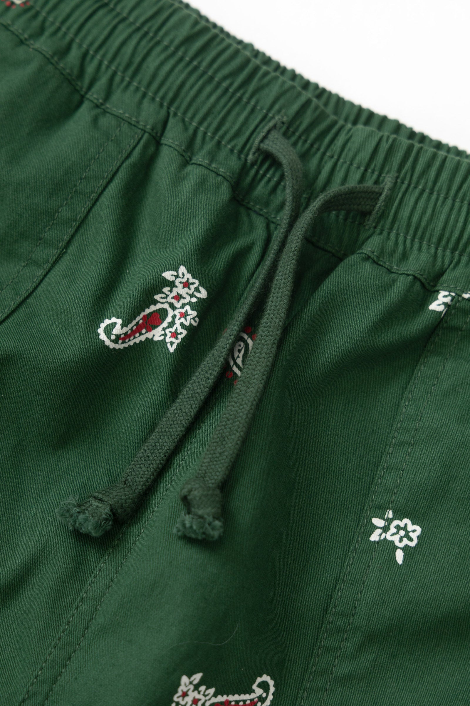 SW213-PaisleyChefShorts-Forest-03