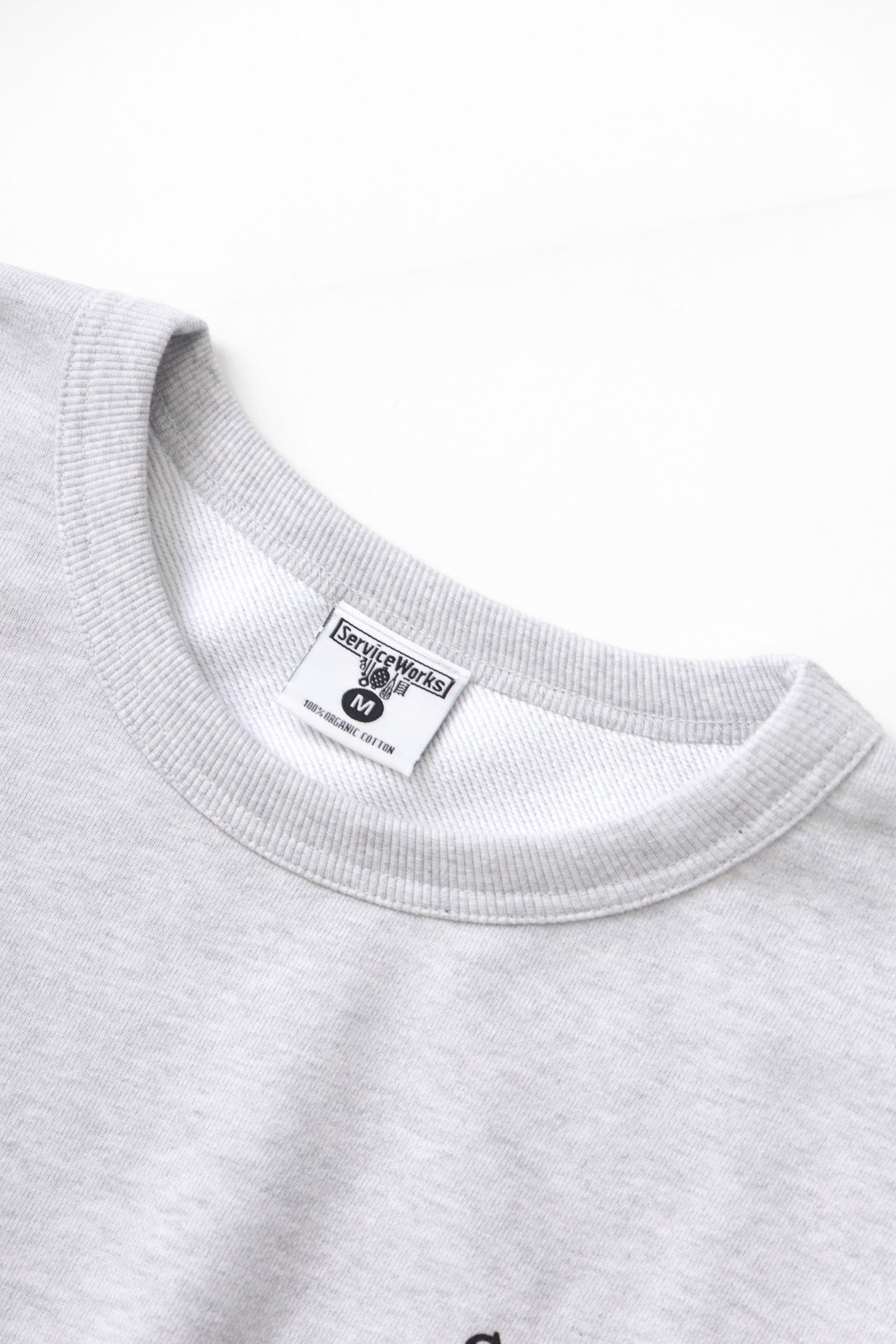 SW227-InBloomCrewneck-Ash-5