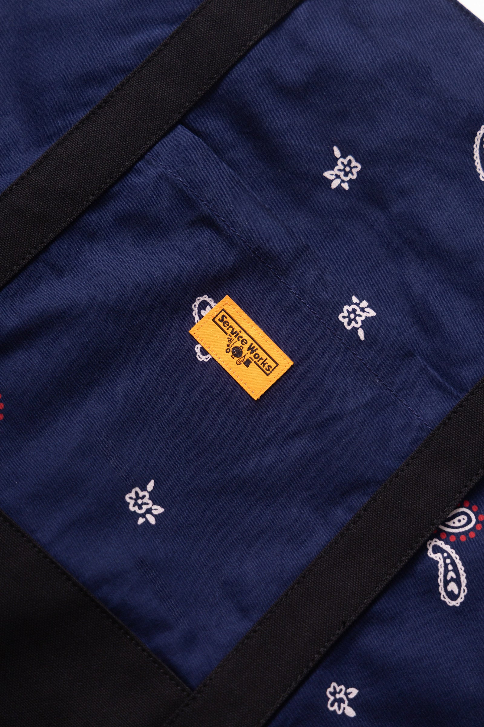 SW266-PaisleyTote-Royal-03
