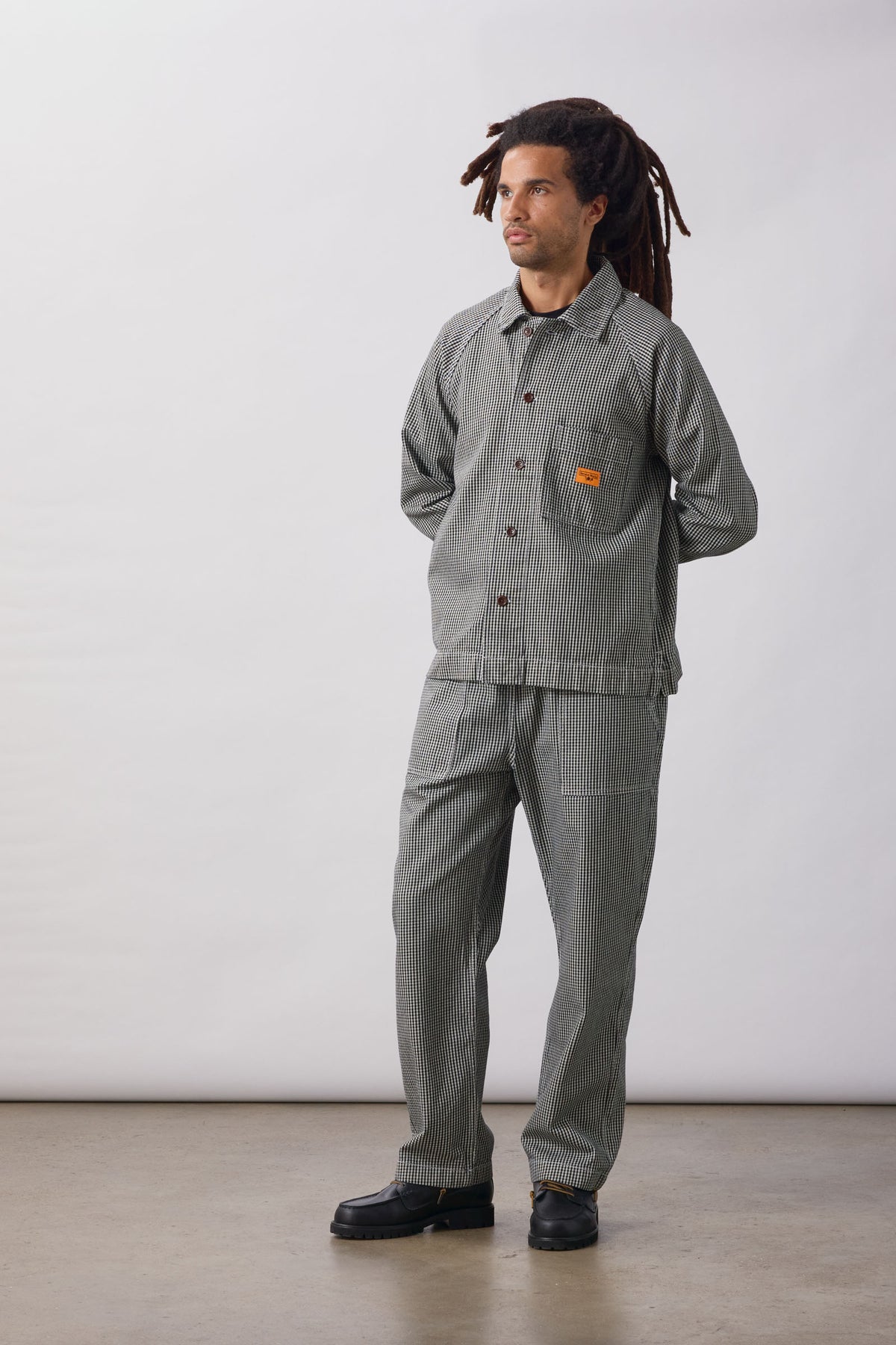 SW339-HouseGinghamFOHOvershirt-Black-2-OnModel
