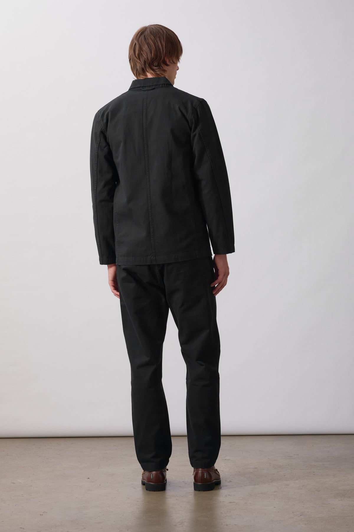 SW342-TwillServerSuit-Black-3-OnModel
