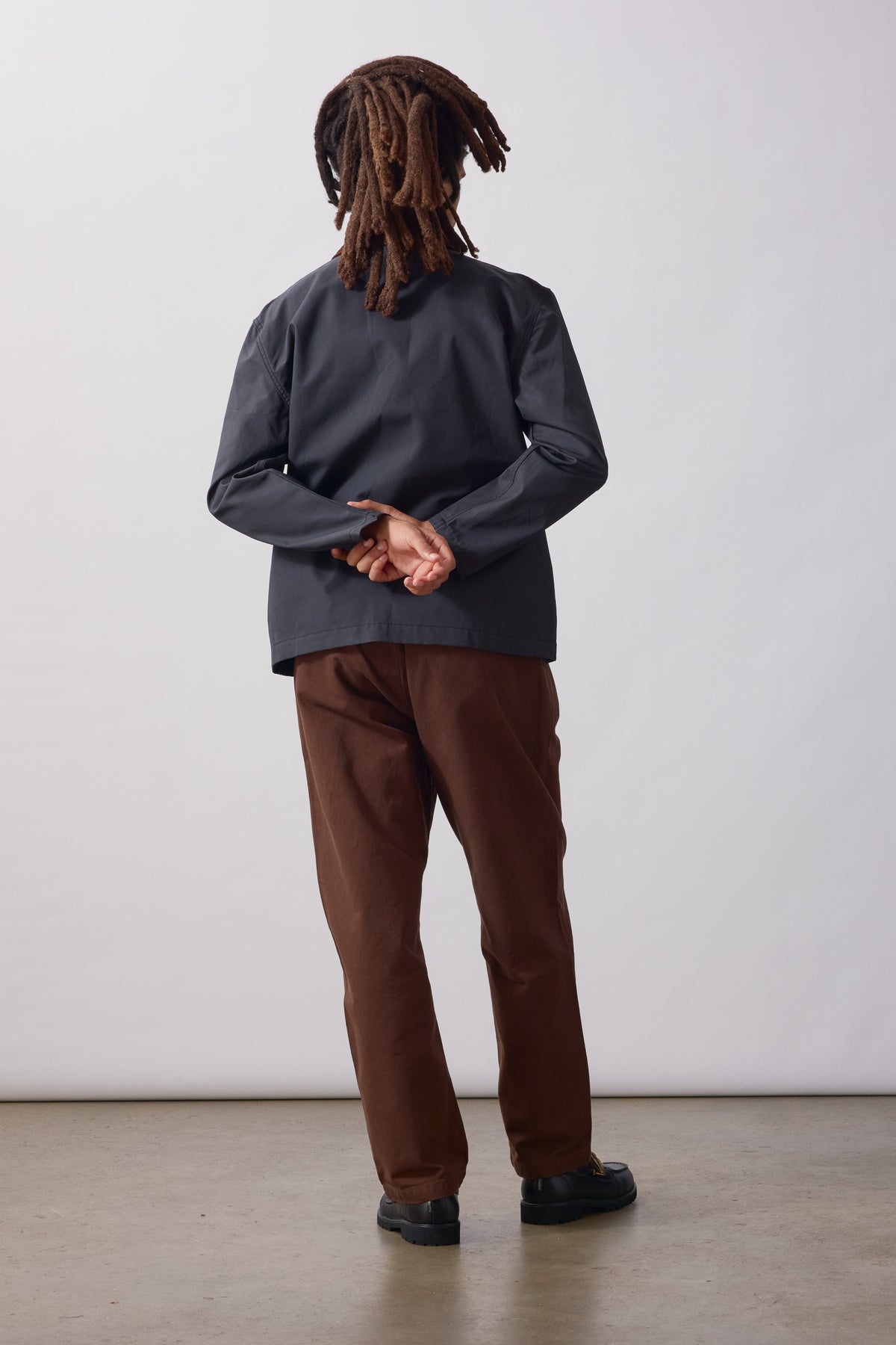 SW353-WaxedBarnCoat-Black-3-OnModel