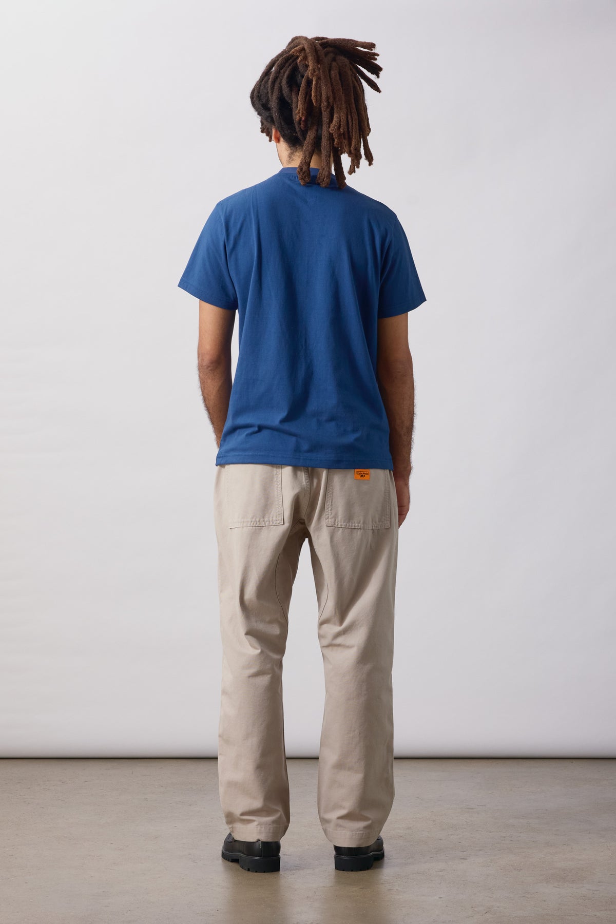 SW366-DoveTee-Navy-3-OnModel