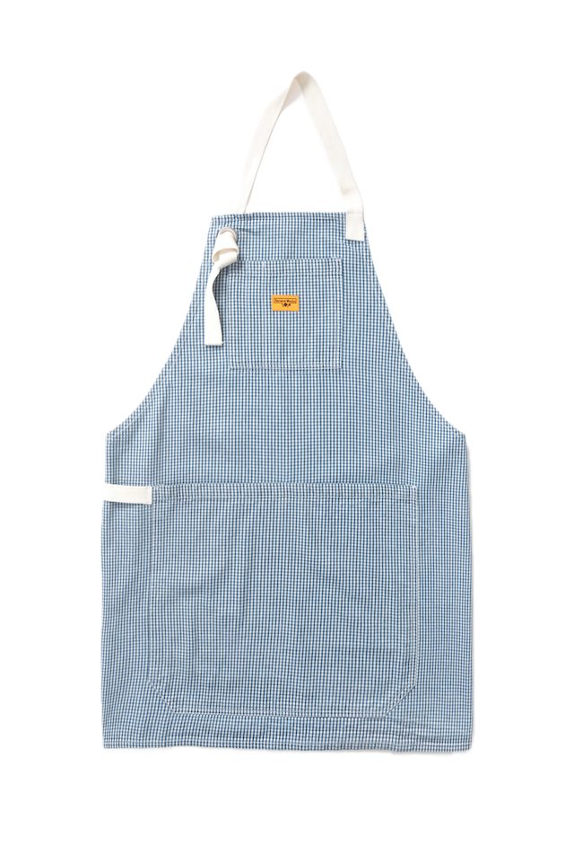 SW381-HouseGinghamApron-Blue-1-Background-Removed