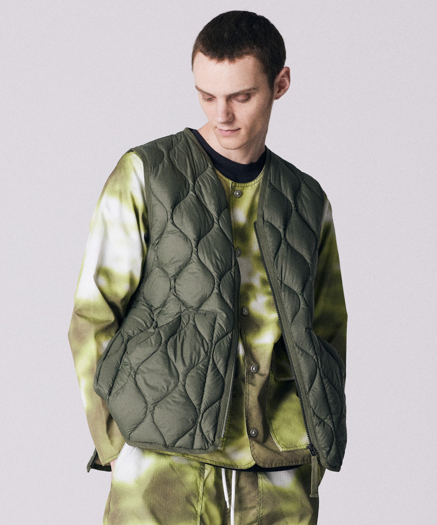 Taion Military V Neck W-Zip Down Vest in Olive – lightweight insulated comfort with durable SOFT SHELL fabric