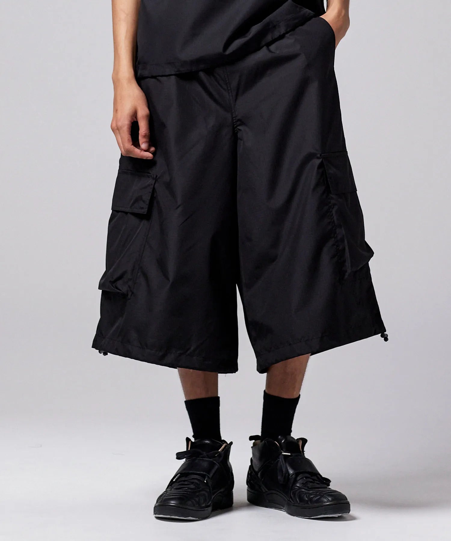 26SS_TAION-032NDKLML-1_BLACK_M001