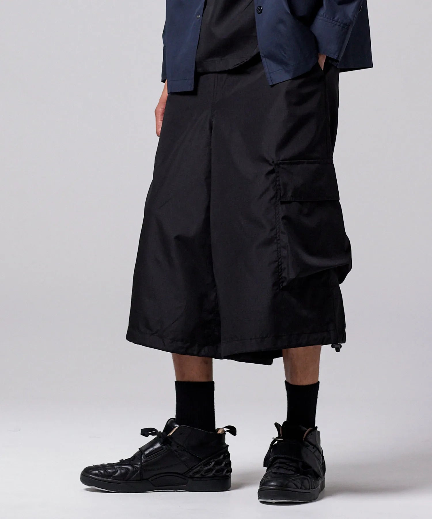 26SS_TAION-032NDKLML-1_BLACK_M004