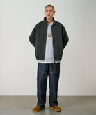 G3FM-J002_SMOKEYGREY_fitting_M1