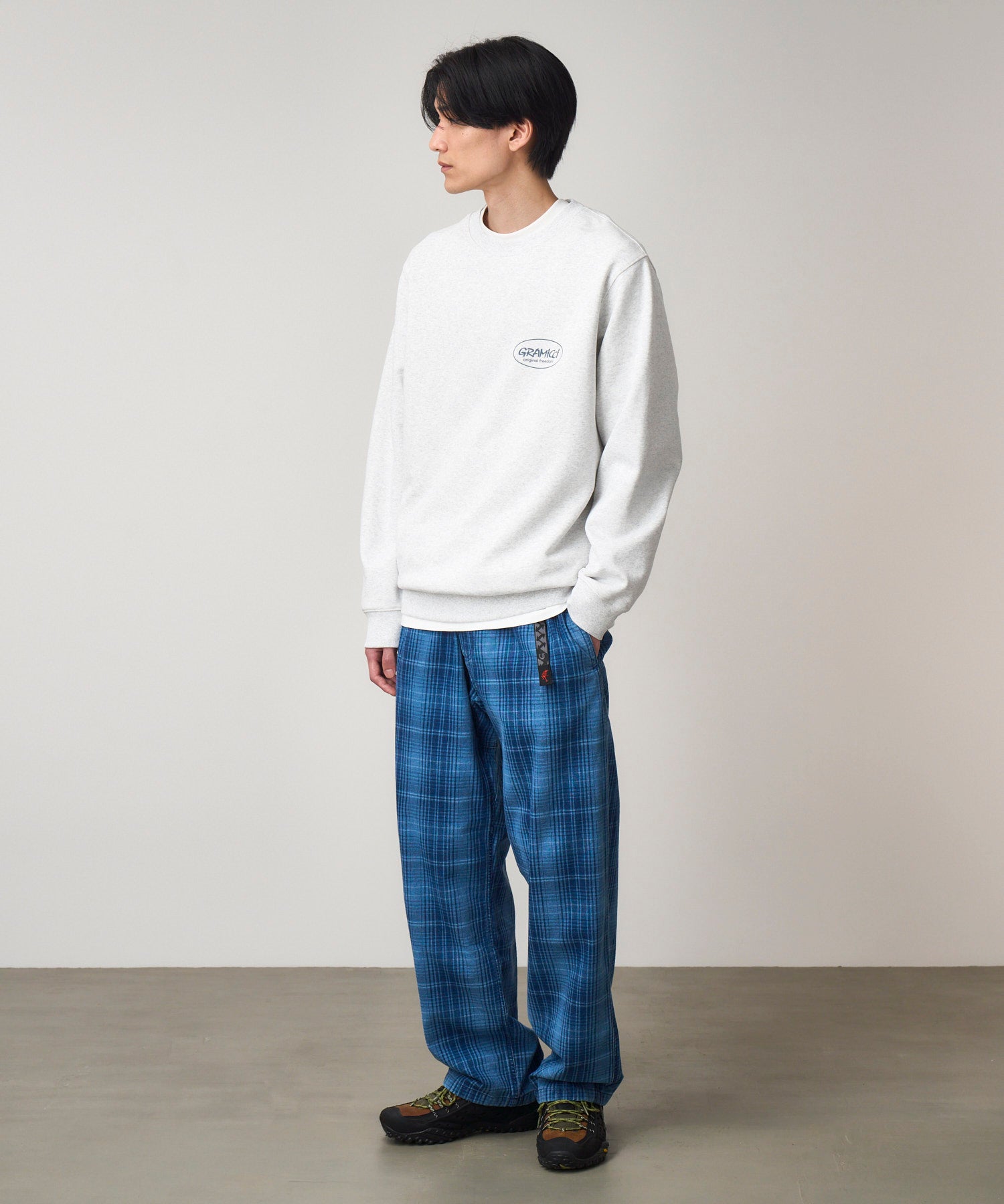 G5FU-J093_HEATHERASH_fitting_U2