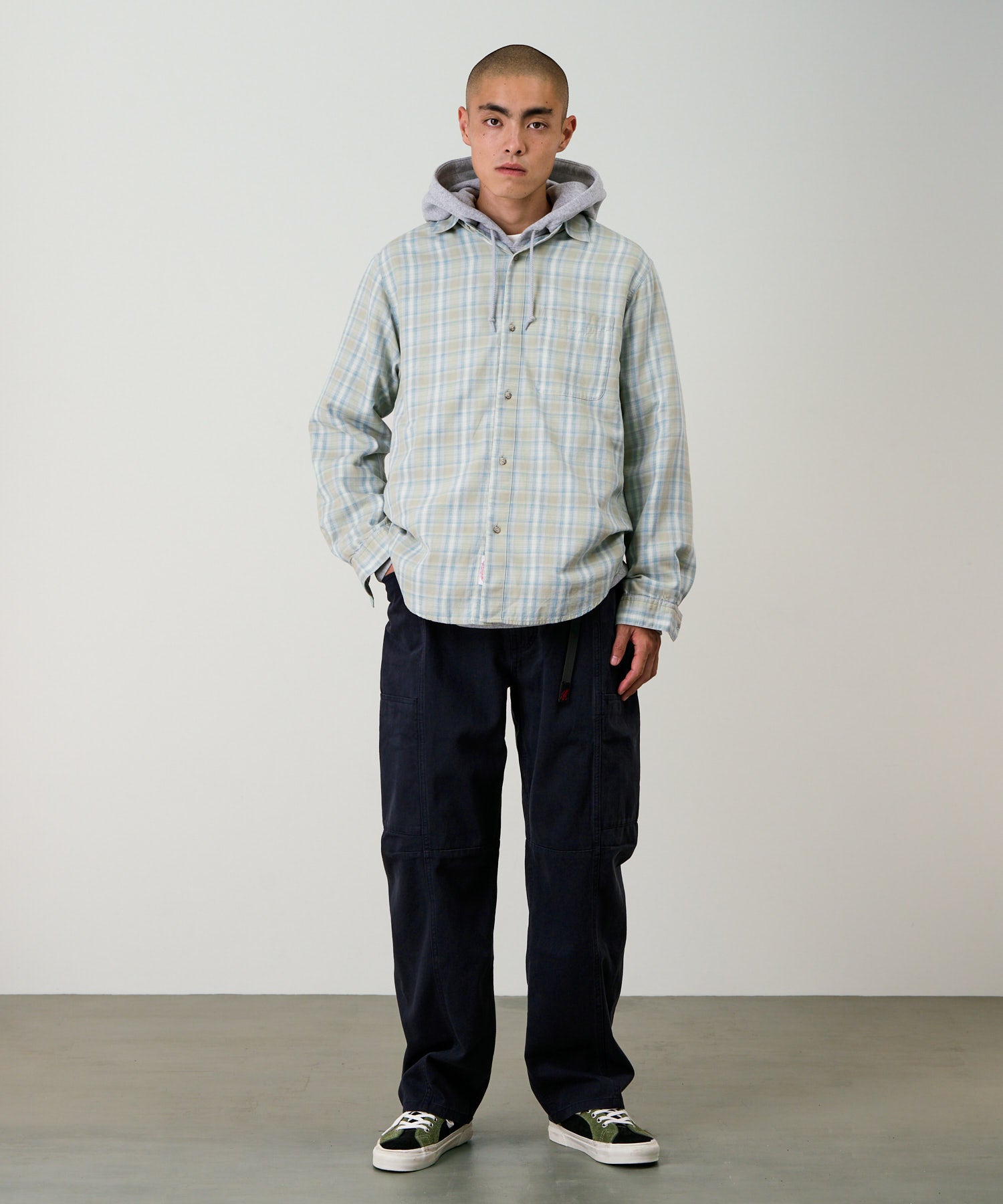 G5SM-P086_DOUBLENAVY_fitting_M1