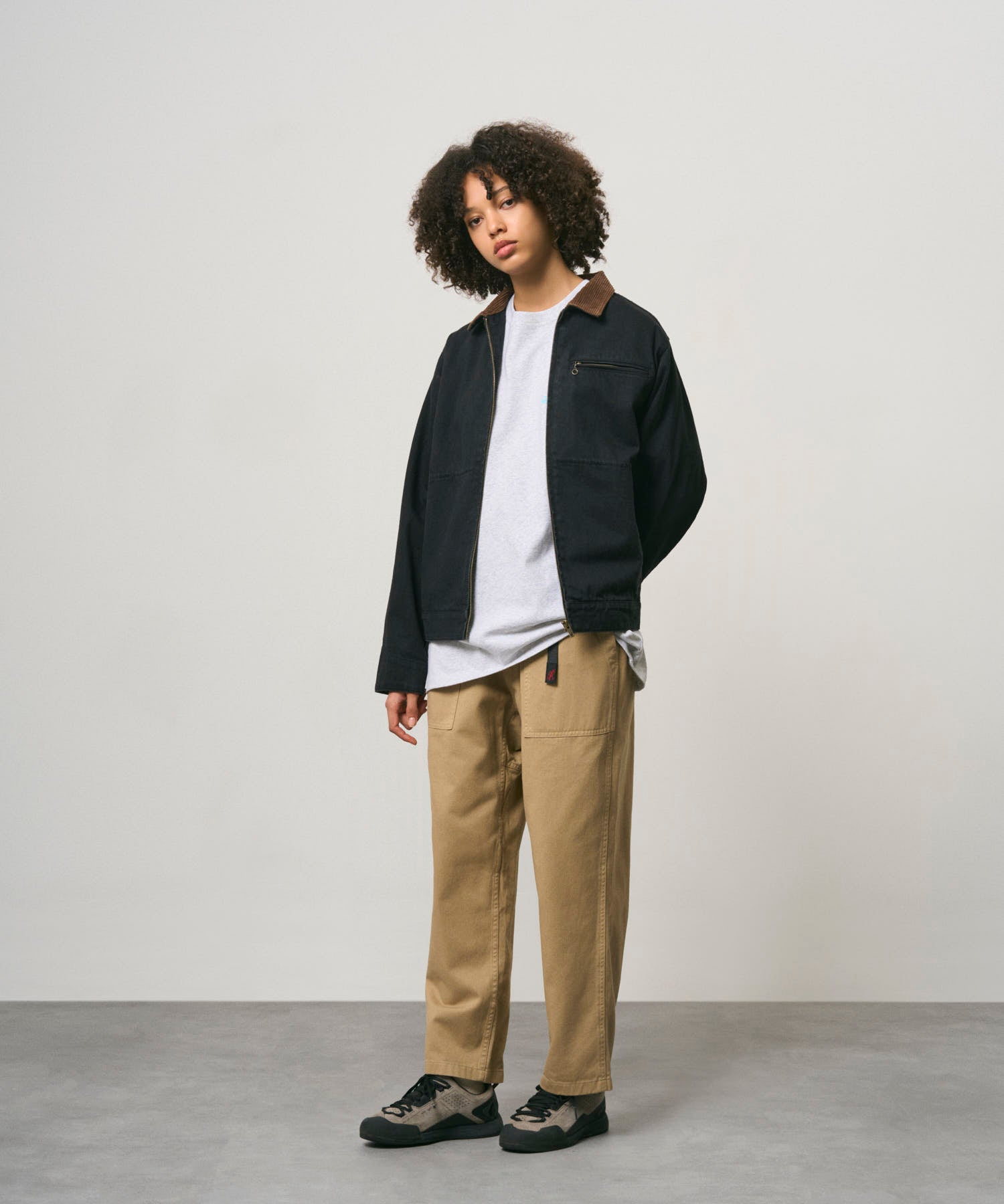 G6FM-J029_TRUEBLACK_fitting_W2