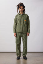 SW009-ClassicChoreShirt-Olive-1-OnModel
