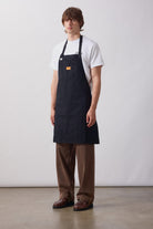 SW034-CanvasApron-Black-2-OnModel