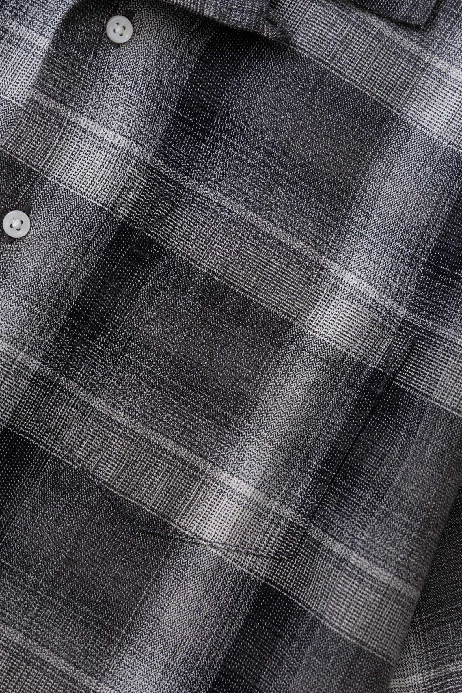 SW204-PlaidResortShirt-Black-04