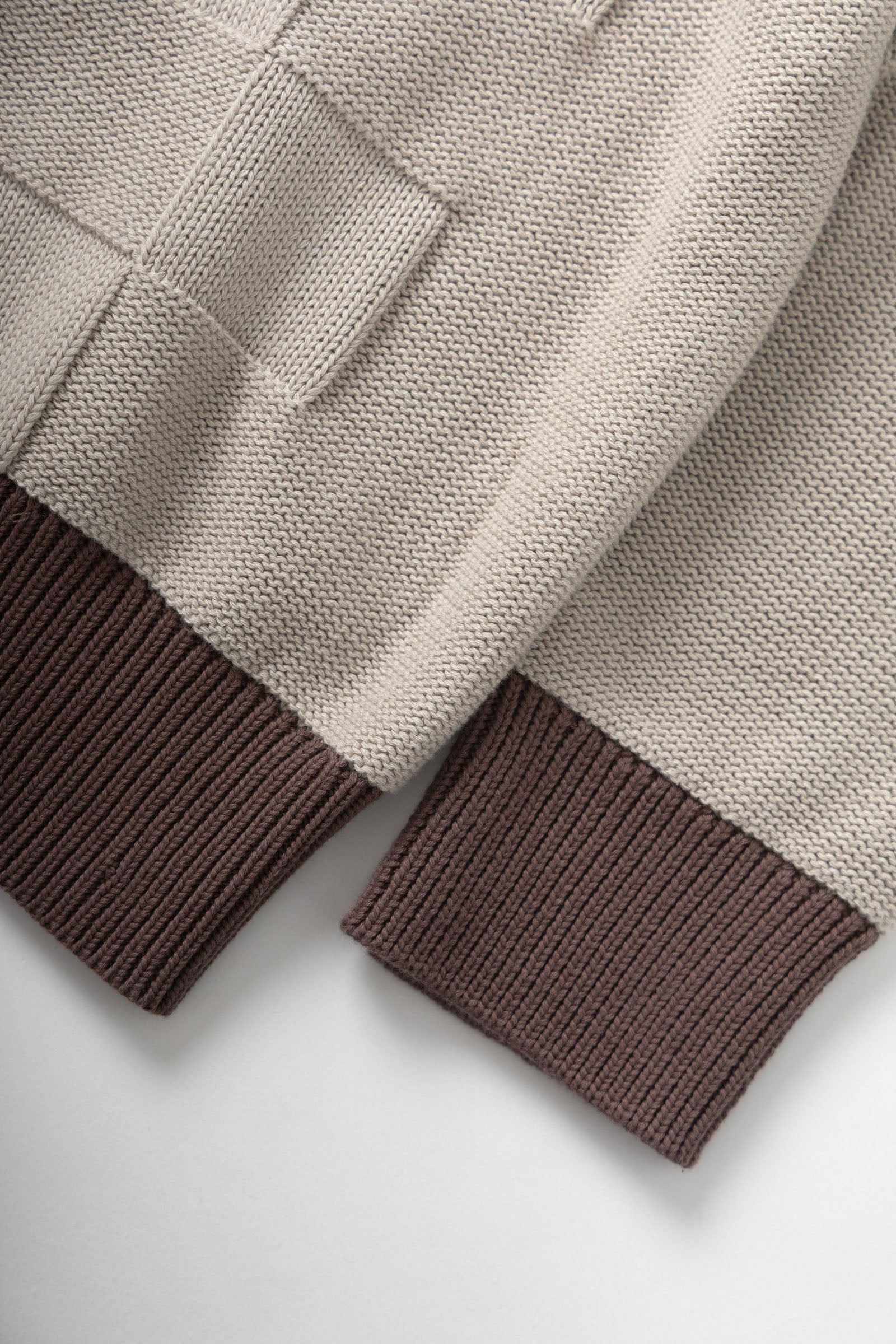 SW222-CheckPanelCardigan-Mushroom-04