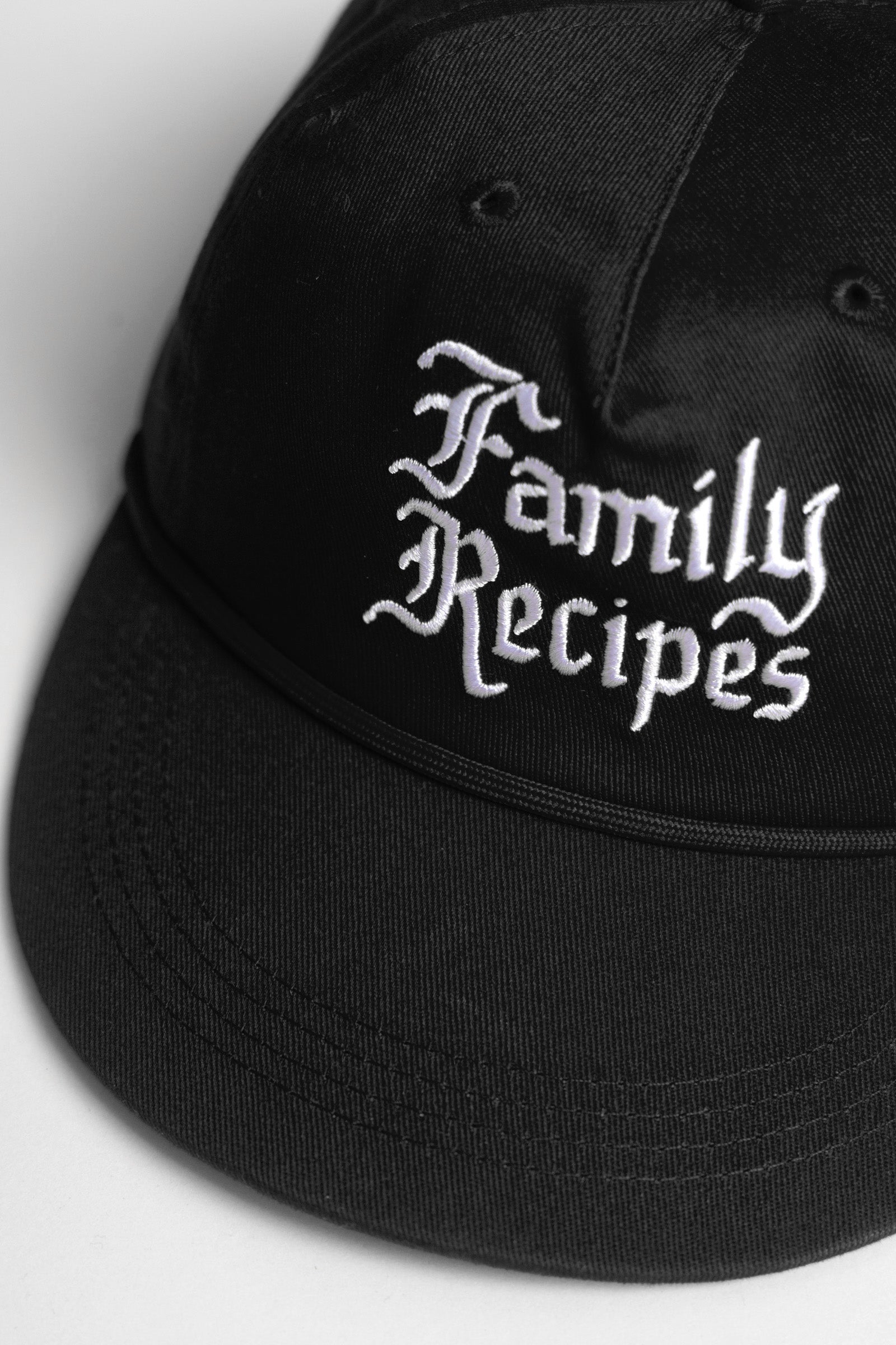 SW281-FamilyRecipesCap-Black-02