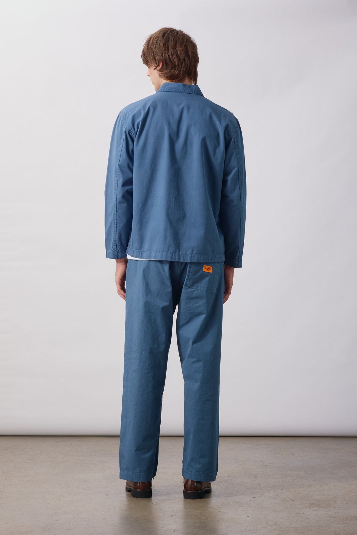 SW332-TechTwillEasyChefPants-Slate-4-OnModel