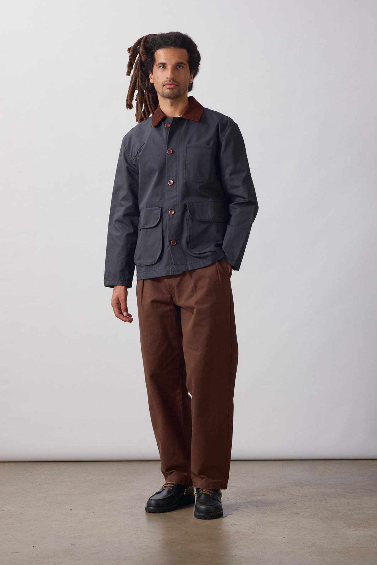 SW353-WaxedBarnCoat-Black-1-OnModel