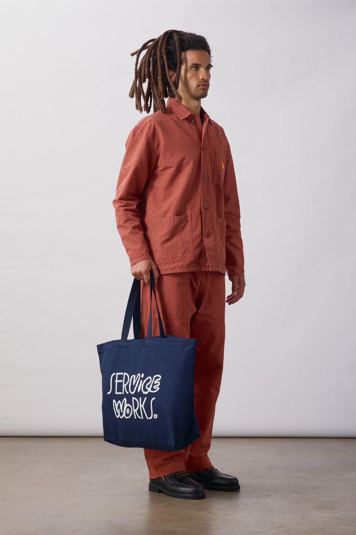 SW384-DoubleVisionShopper-Navy-2-OnModel
