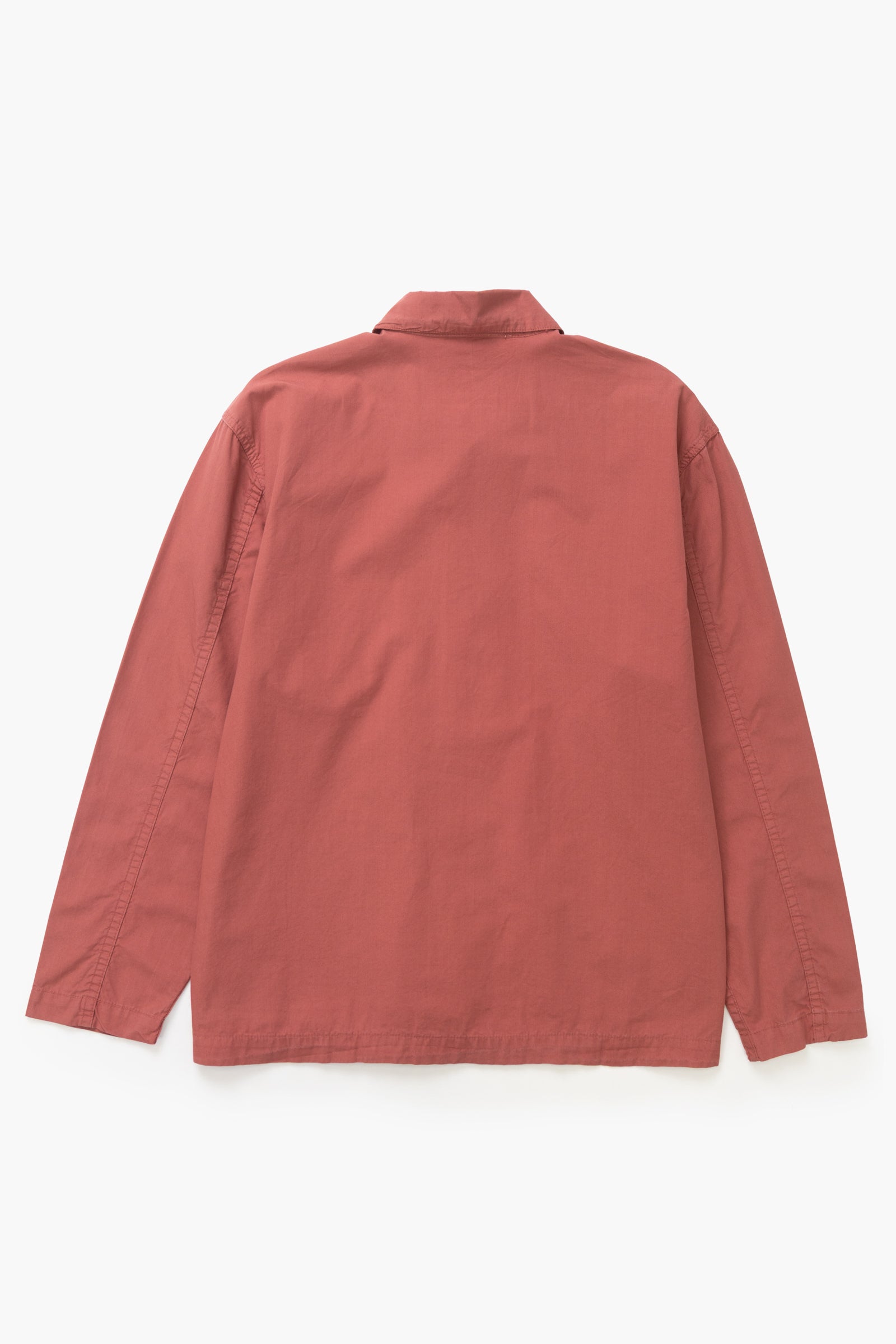 Clay chef overshirt close lifestyle detail in organic cotton