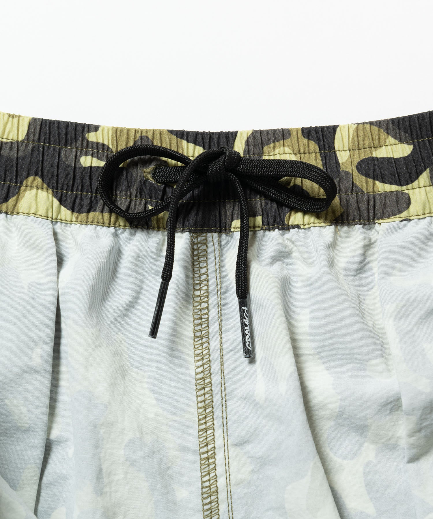 LE.SHOP Nylon Reef Shorts Olive Camo water-resistant nylon fabric detail shot