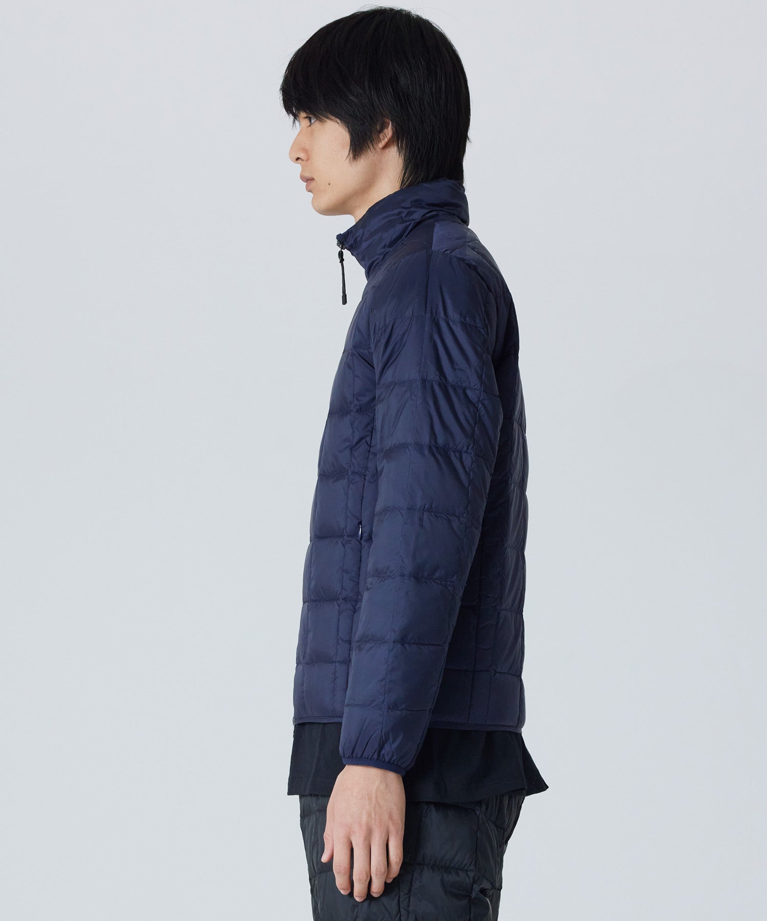 Taion Hi Neck W-Zip Down Jacket in Navy