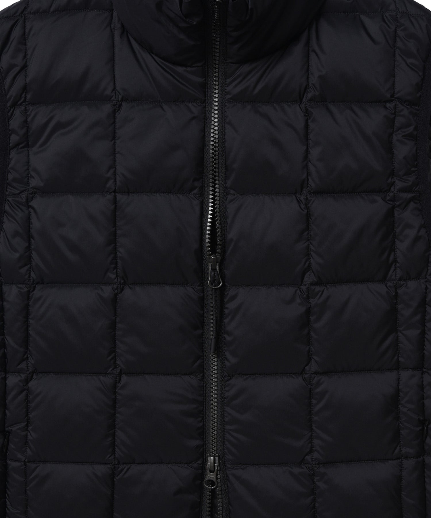 Front view of Taion Hi Neck W-Zip Down Jacket in Off White with lightweight down insulation and relaxed everyday fit